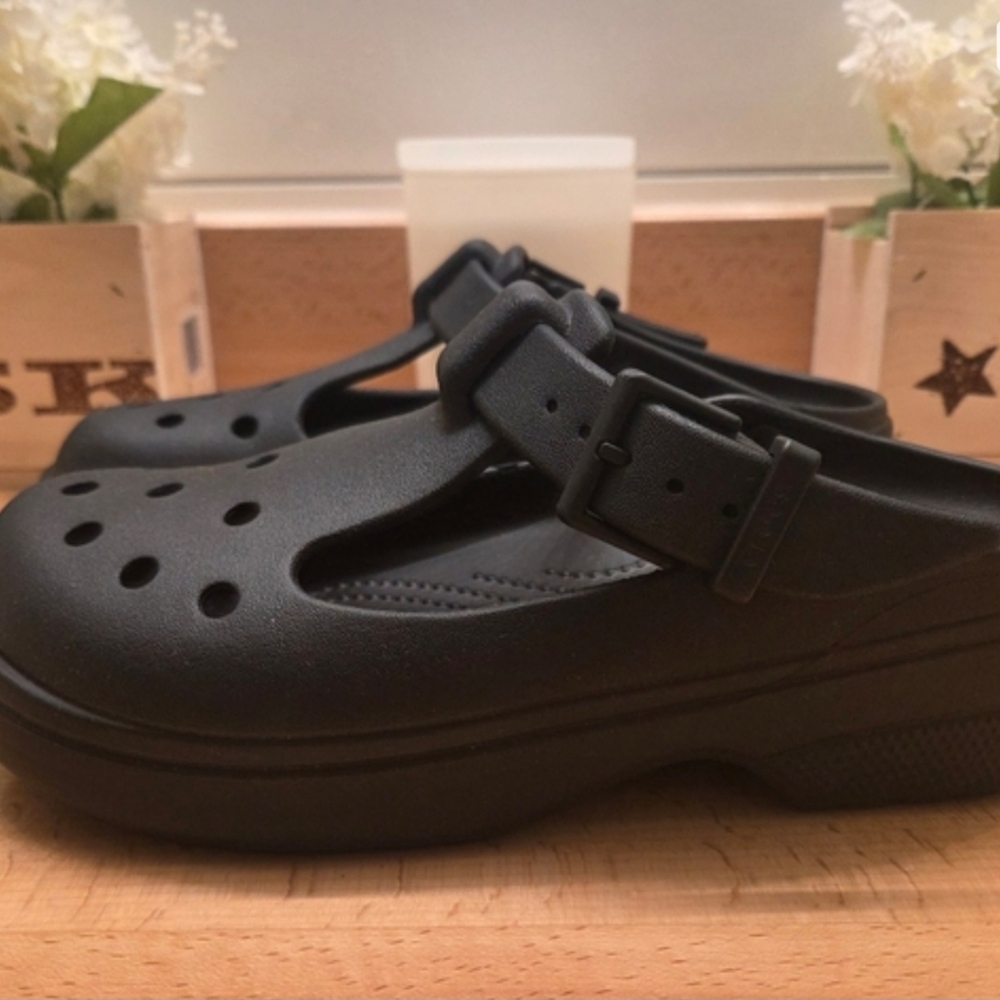 CROCS Classic Mary Jane Clog Black Size Women's 7 - Picture 2 of 5